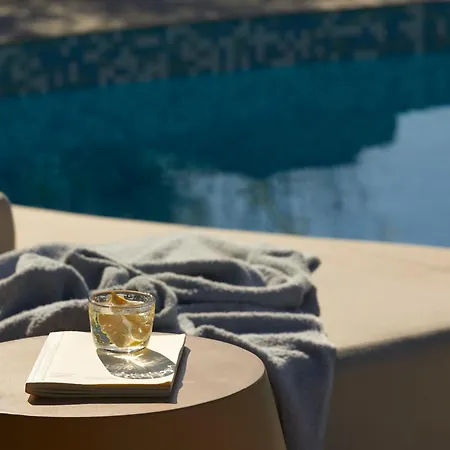 Poesia Szálloda Lakíthra