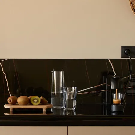 Poesia 3* Λακήθρα