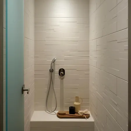 Poesia 3* Λακήθρα