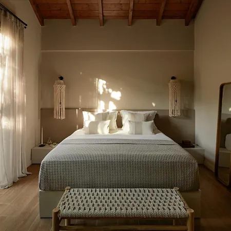 Poesia Λακήθρα