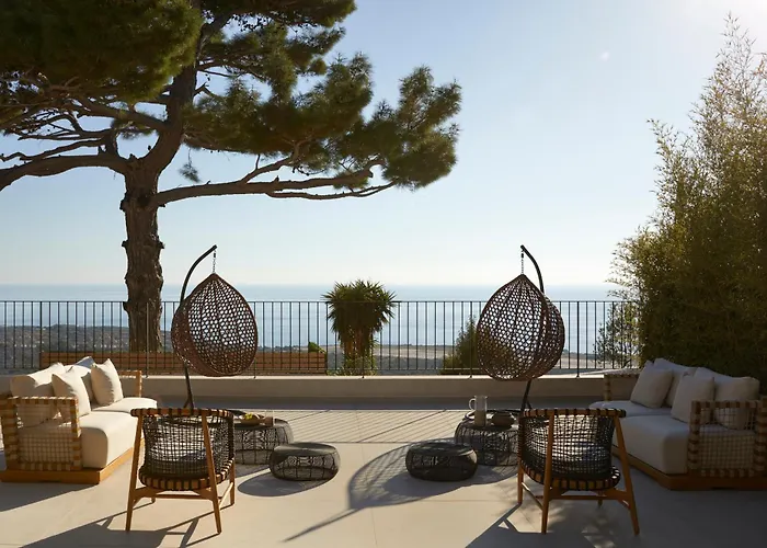Hotel Poesia 3*